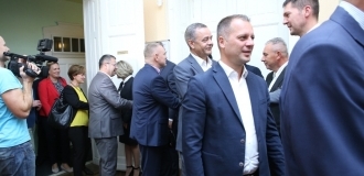 IMG-0942c677c1c0abf0e8f1e741e564129a-V-27-09-19-18-24-26.jpg