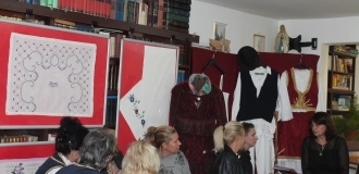 Izlozba-u-Surcinu-2-25-10-22-12-56-05.JPG