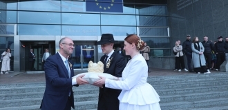 Kruna-Brisel-duzijanca-Jastuk-3-27-05-26-11-38-58.jpg