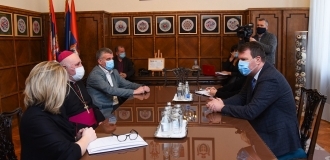 Mirovic-sa-biskupom-i-nacionalnim-savetom-hrvatske--nacionalne-manjine-(23)-12-01-21-12-50-14.JPG