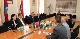 Posjet-zupanijskoj-upravi-(6)-31-03-23-12-06-27.JPG