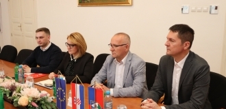 Posjet-zupanijskoj-upravi-(7)-31-03-23-12-06-32.JPG