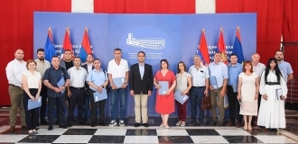 Potpisivanje-ugovora-plavi-salon-(14)-04-08-23-10-12-42.jpg