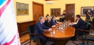 Sastanak-presednika-Mirovica-sa-ambasadorom-republike-Hrvatske-(9)-20-08-20-21-18-58.jpg