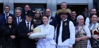 duzijanca-u-briselu-4-27-05-26-11-38-54.jpg