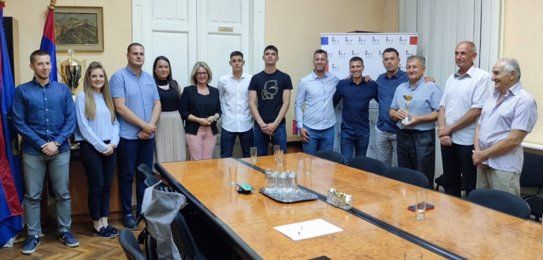 HNV priredio prijam za nogometnu reprezentaciju Hrvata iz Srbije