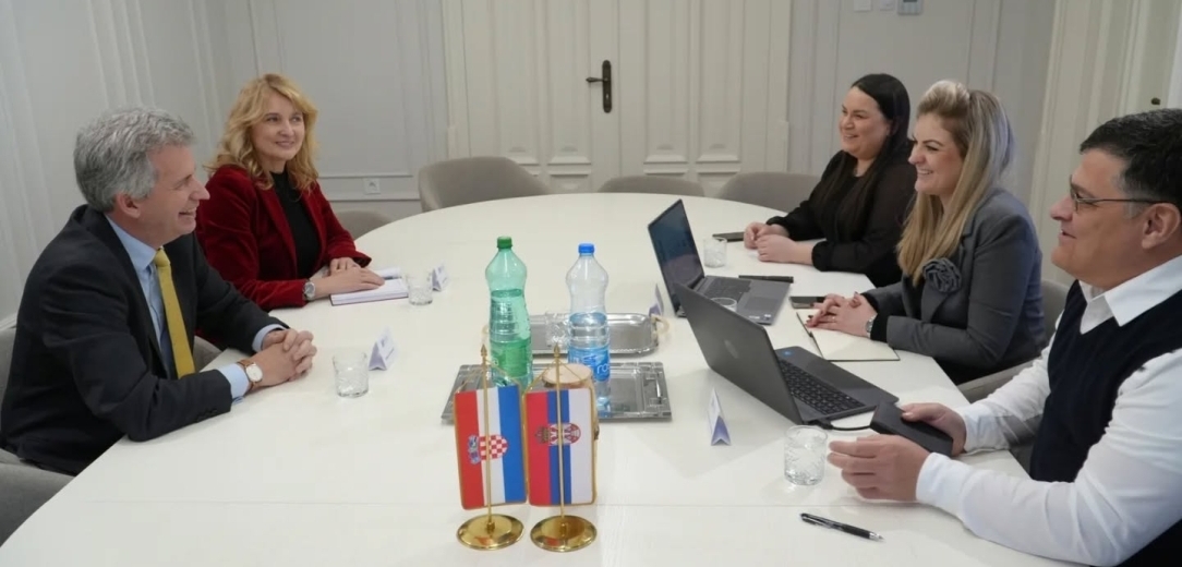 Ambasador Velike Britanije Edward Ferguson posjetio HNV 