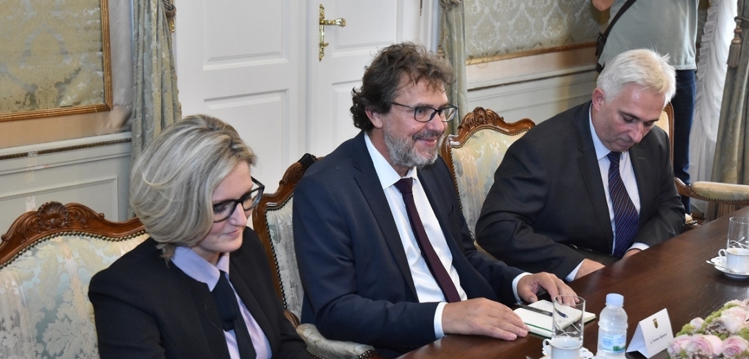 Izgradnja Hrvatske kuće u Subotici i kadrovsko osnaživanje hrvatske zajednice u Republici Srbiji - konkretna podrška vlade RH