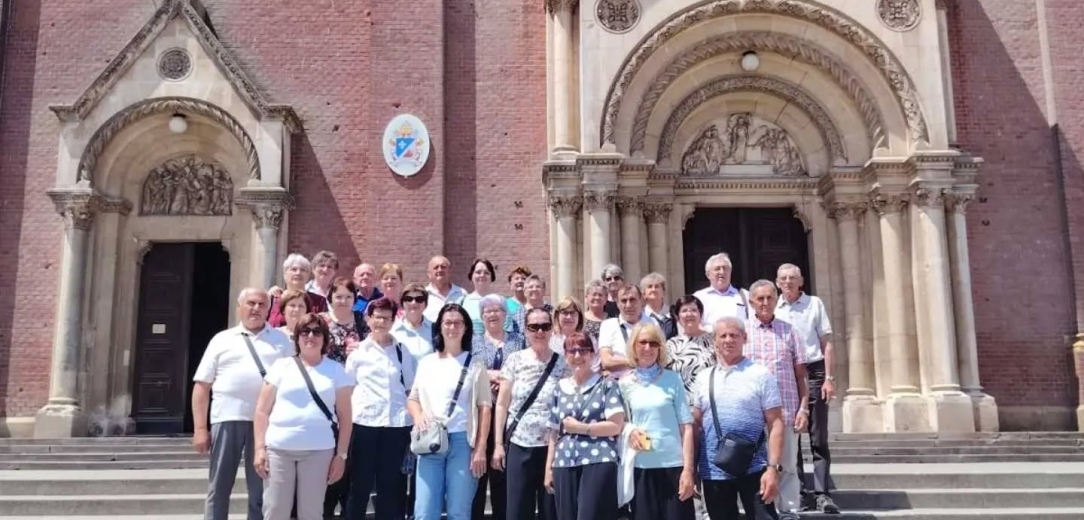 Umirovljenici posjetili Topolje, Đakovo i Osijek