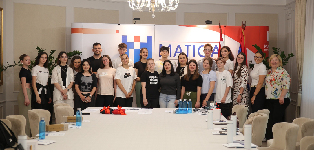„Mreža čitanja“: Zahvalnice i darovi za srednjoškolce