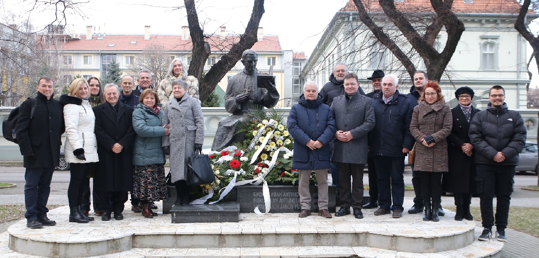 Položeni vijenci na spomenik biskupa Ivana Antunovića