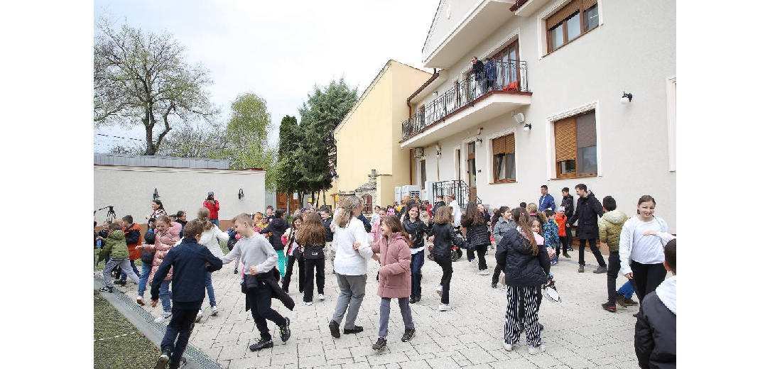Uskrsni paketići za školarce