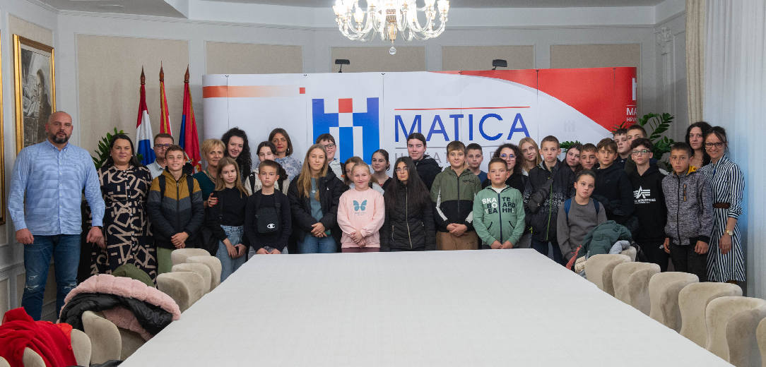 Posjeta škole iz Đakova i Tavankuta Hrvatskom domu – Matica