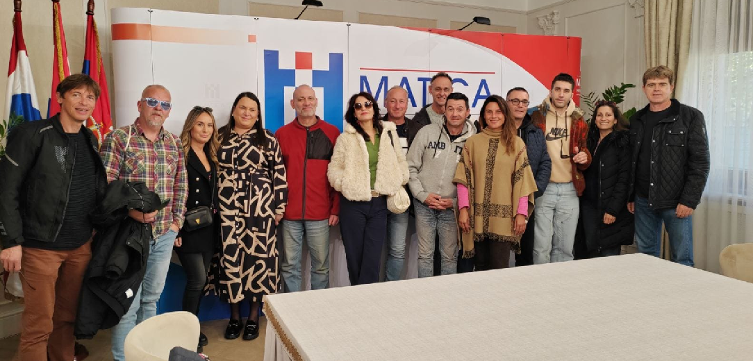 Posjeta ravnatelja i djelatnika Gradskog kazališta lutaka Split, Hrvatskom nacionalnom vijeću u Republici Srbiji