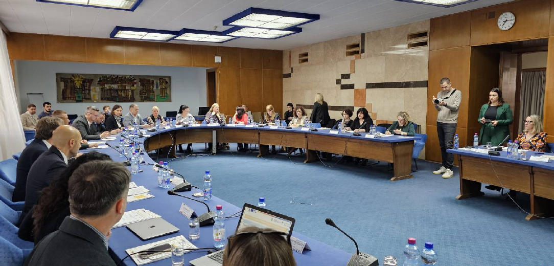 Održan okrugli stol „Prikupljanje podataka o nacionalnoj pripadnosti državnih uposlenika“