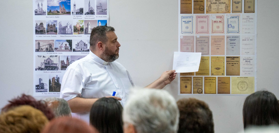 Otvorena izložba „S Božjom pomoći“