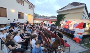 Sve više mladih bira školovanje na hrvatskom jeziku