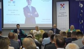 Okrugli stol o izazovima i perspektivama Hrvata u susjednim državama