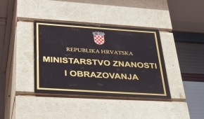 Natječaj za lektora hrvatskoga jezika u Novom Sadu