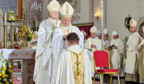 Mons. Mirko Štefković zaređen za zrenjaninskog biskupa