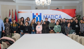 Posjeta škole iz Đakova i Tavankuta Hrvatskom domu – Matica