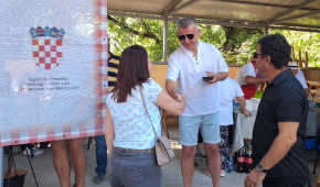 Održana gastronomska kulturno-zabavna manifestacija „CROz kuhinju Vojvodine“
