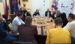 Ravnatelji iz Hrvatske u posjetu HNV-u