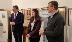 Izložba fotografija tavankutskih križeva krajputaša
