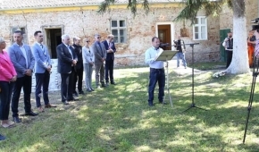 Otvoren obnovljeni dio župnog ureda u Opovu