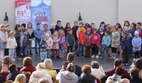 Održana manifestacija „Sunčana jesen života“ u  dvorištu Hrvatskog doma – Matice