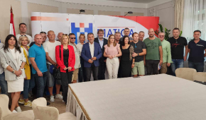 Tenisači teniskih klubova „Vinkovci“ i „Spartak“ posjetili Hrvatski dom – Maticu