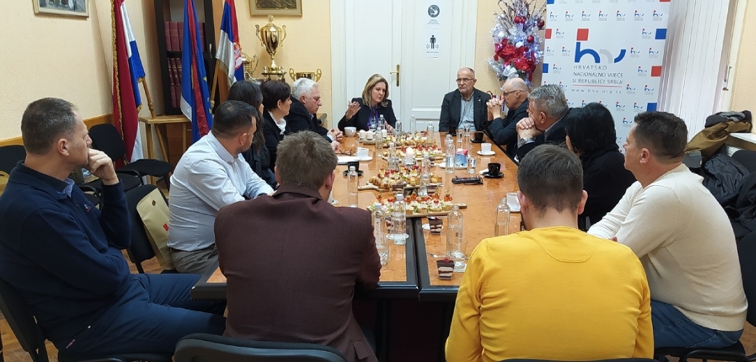Ravnatelji iz Hrvatske u posjetu HNV-u