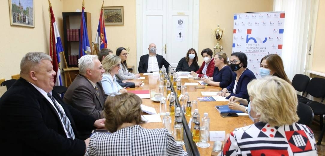 Ministrica Gordana Čomić jamči skoro rješavanje važnijih pitanja Hrvata u Republici Srbiji